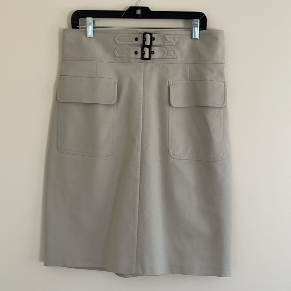 Worthington Khaki Mid Length Skirt!